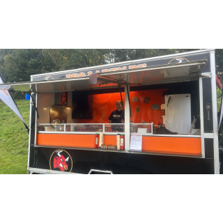 Catering, mobiles BBQ, mit Imbisswagen